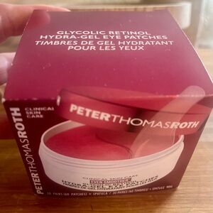 Peter Thomas Roth Red and White Skincare Mask